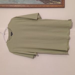 Van Heusen Tshirt *Make an Offer*